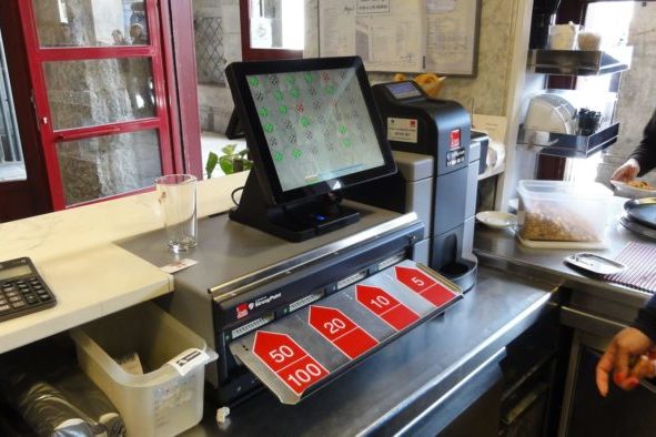 CashGuard-en-cafetería-Madrid
