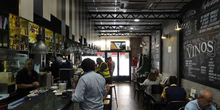Instalacion-CashGuard-Restaurante-La almazara-Telsystem-distribuidor-oficial