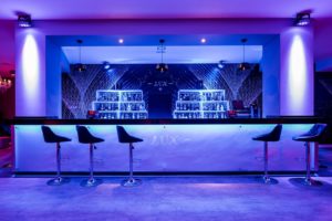 Pub-instala-cajón-cobro-CashGuard