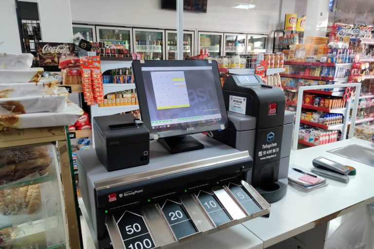 Instalación de CashGuard en ALIMENTACION PEPE – Telsystem distribuidor oficial 2 Instalación-de-CashGuard-en-Alimentación-Pepe