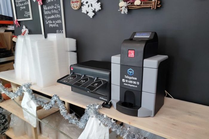 Instalacion de cajon inteligente CashGuard en Restaurante Puchero de la abuela cajón-inteligente-cobro-Restaurante