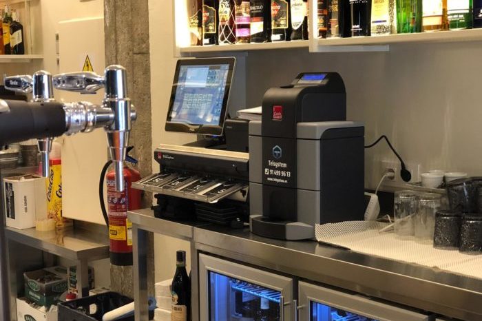 Instalación cajón inteligente CashGuard en Restaurante Mooser | Telsystem distribuidor oficial Instalación-cajón-inteligente-CashGuard-en-Restaurante-Mooser