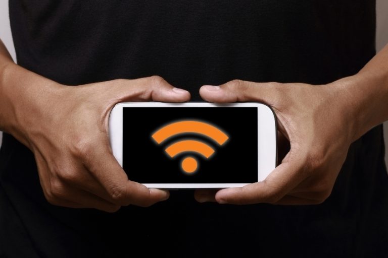 Logra que tus clientes disfruten de una buena conectividad y que tus dispositivos estén todos conectados